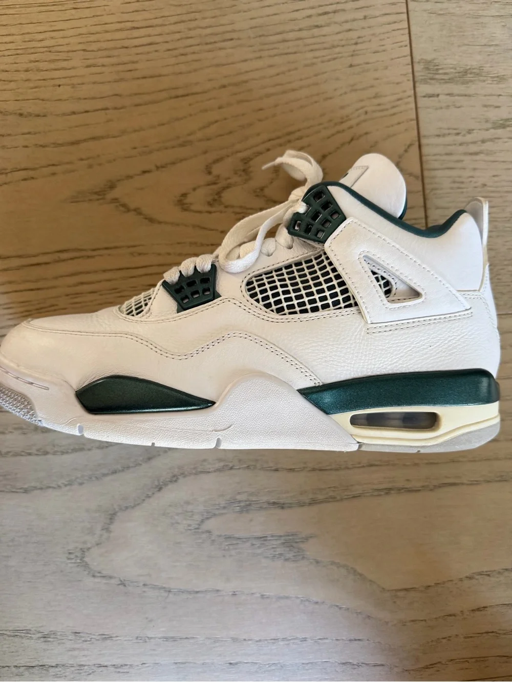 Jordan Kids' White and Dark Green Retro Basketball Sneakers